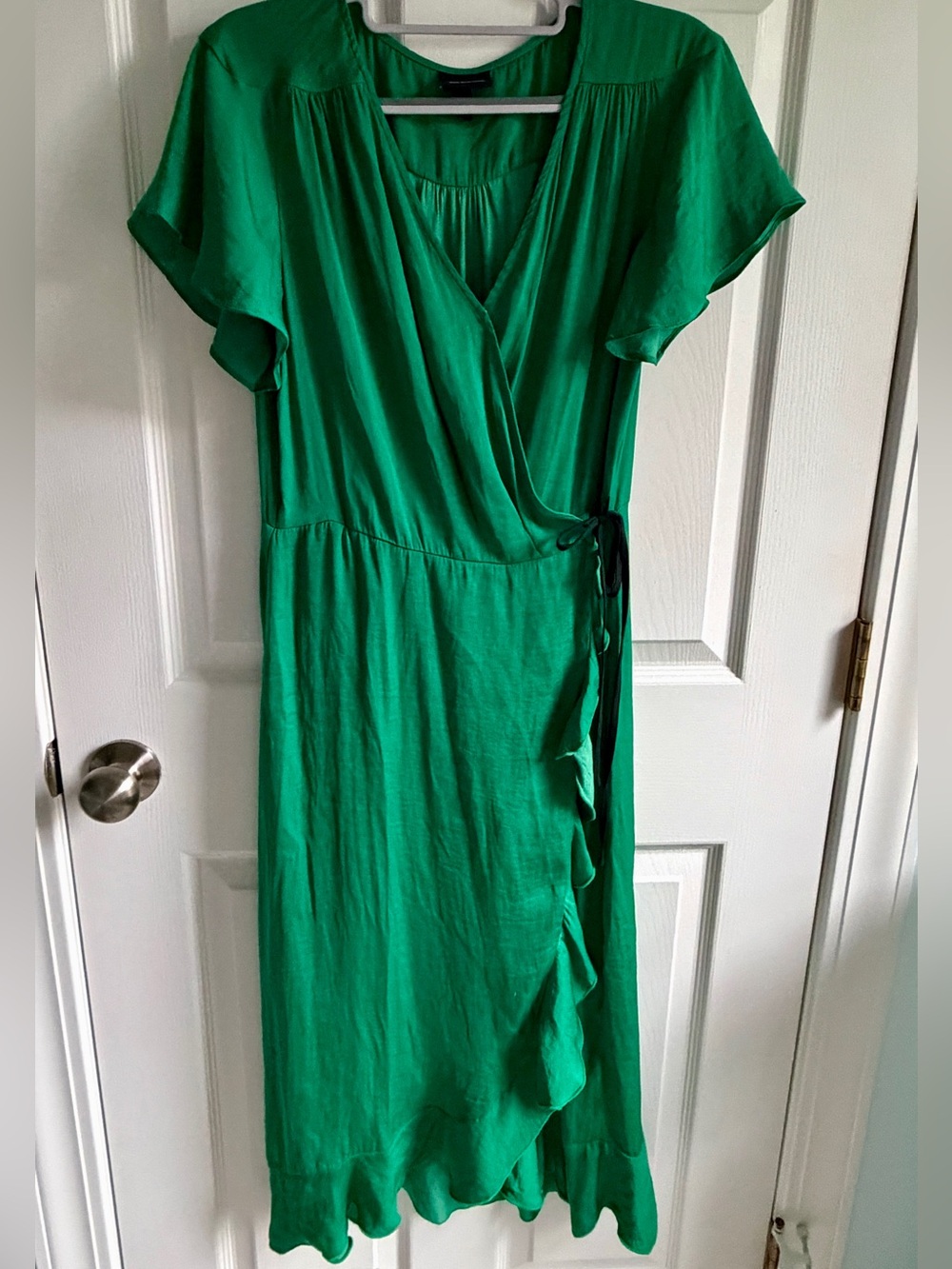 Green Wrap Midi Dress - Elegant Flutter Sleeve Dress